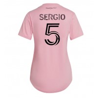 Camisa de Futebol Inter Miami Sergio Busquets #5 Equipamento Principal Mulheres 2023-24 Manga Curta
